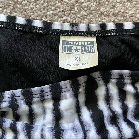 Womens converse bathing suit - Picture 2 of 3